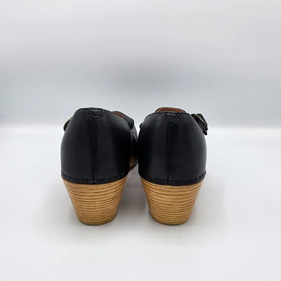 Dansko Black Mary Jane Heels - Picture 5 of 9